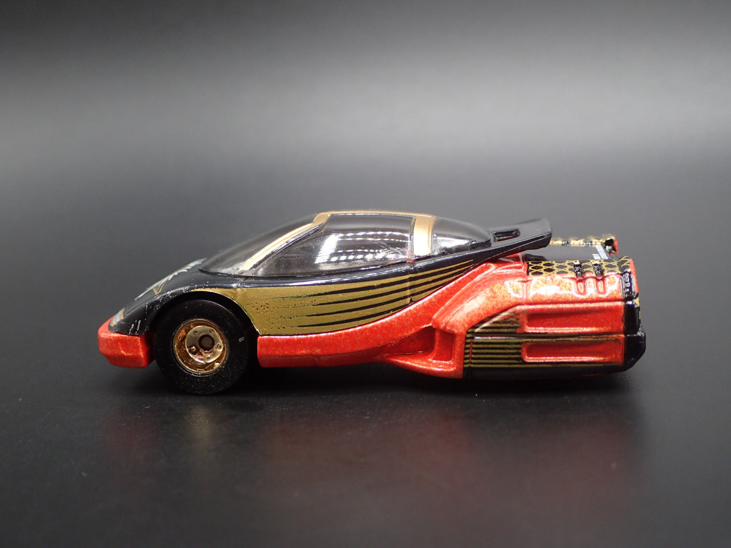 ALIEN HOT WHEELS ORIGINALS RARE 1:64 SCALE COLLECTIBLE DIORAMA DIECAST MODEL CAR