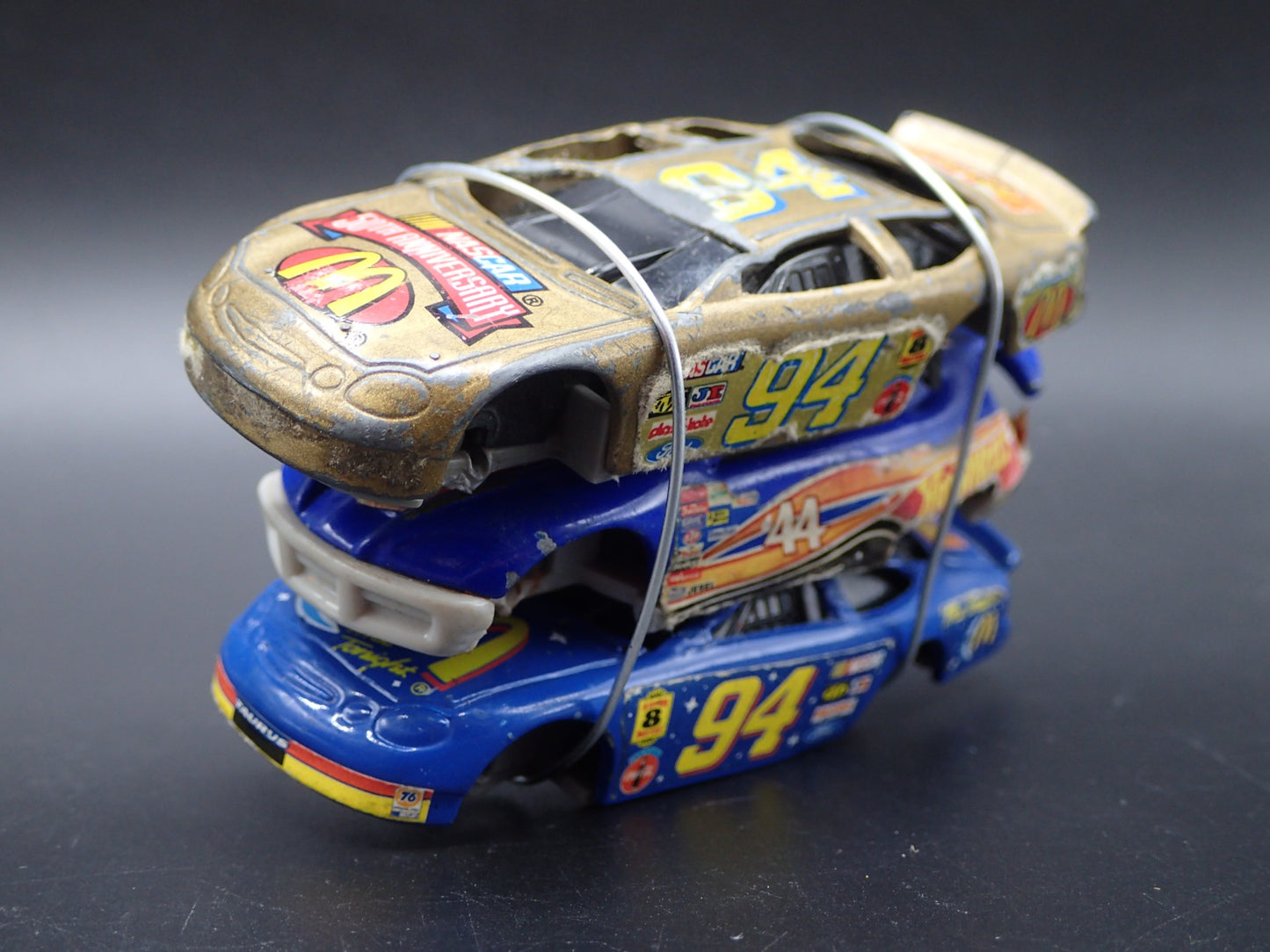 VINTAGE NASCAR 3 CARS CRUSHED ON A FLATBED TRAILER 1:64 SCALE DIECAST MODEL CAR