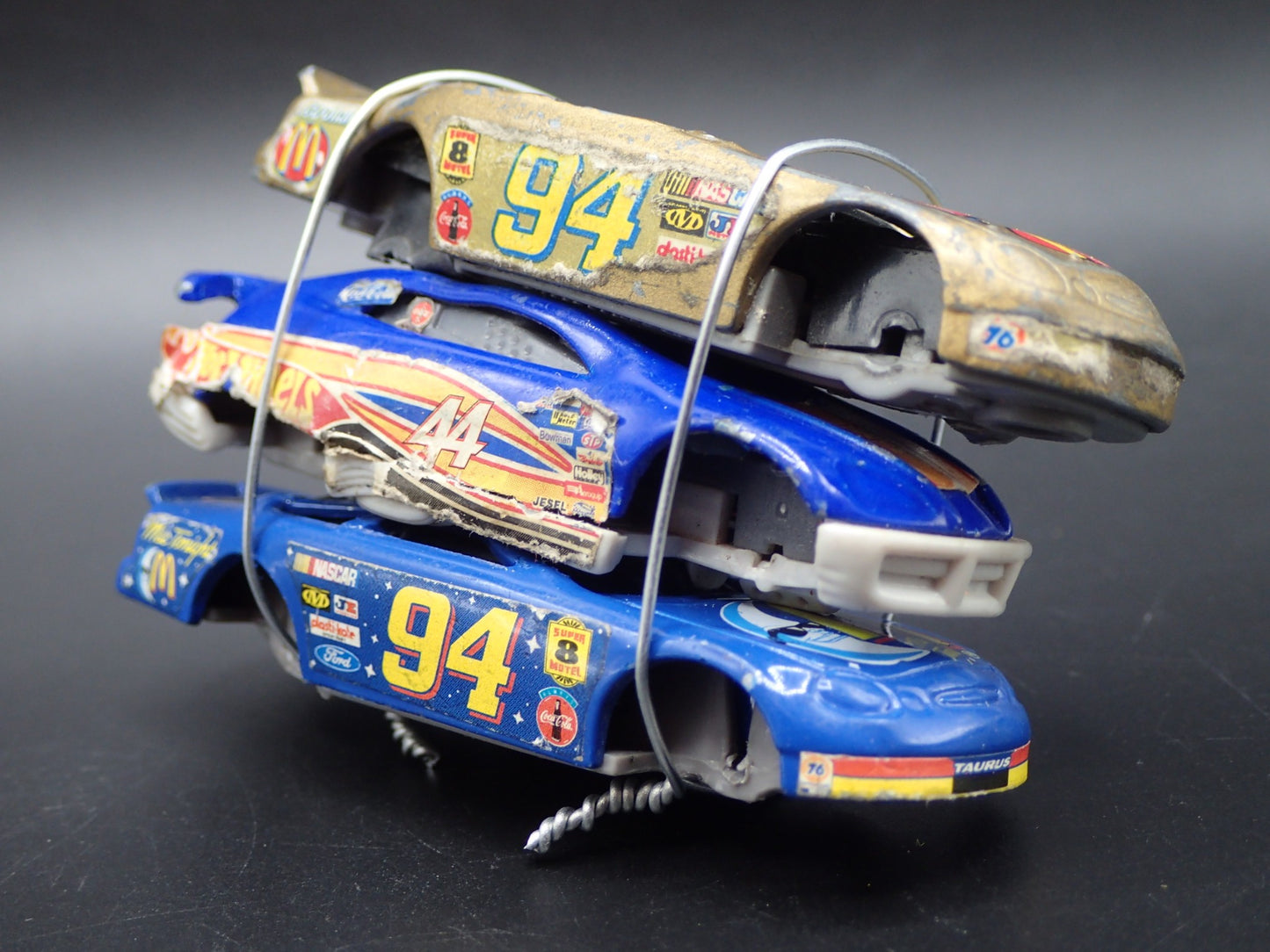 VINTAGE NASCAR 3 CARS CRUSHED ON A FLATBED TRAILER 1:64 SCALE DIECAST MODEL CAR