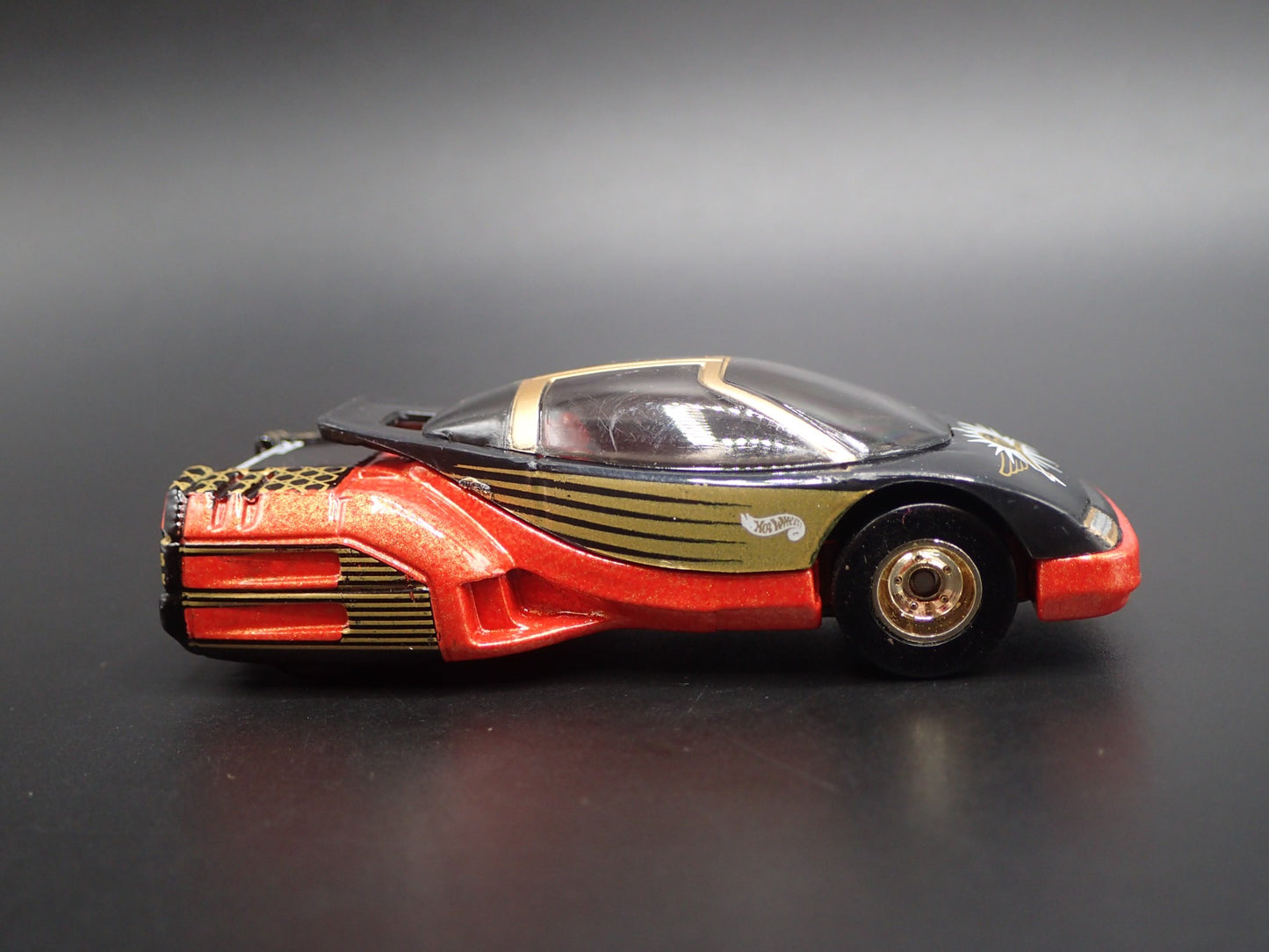 ALIEN HOT WHEELS ORIGINALS RARE 1:64 SCALE COLLECTIBLE DIORAMA DIECAST MODEL CAR