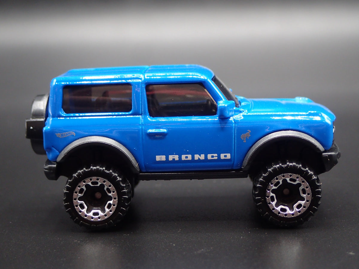 2021-2023 FORD BRONCO 2 TWO DOOR RARE 1:64 SCALE DIORAMA DIECAST MODEL CAR-Burning Rubber Toy Company