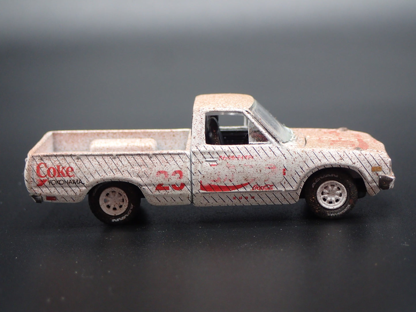 1978 DATSUN TRUCK COKE COCA COLA CUSTOM BARN FIND 1:64 SCALE DIECAST MODEL CAR