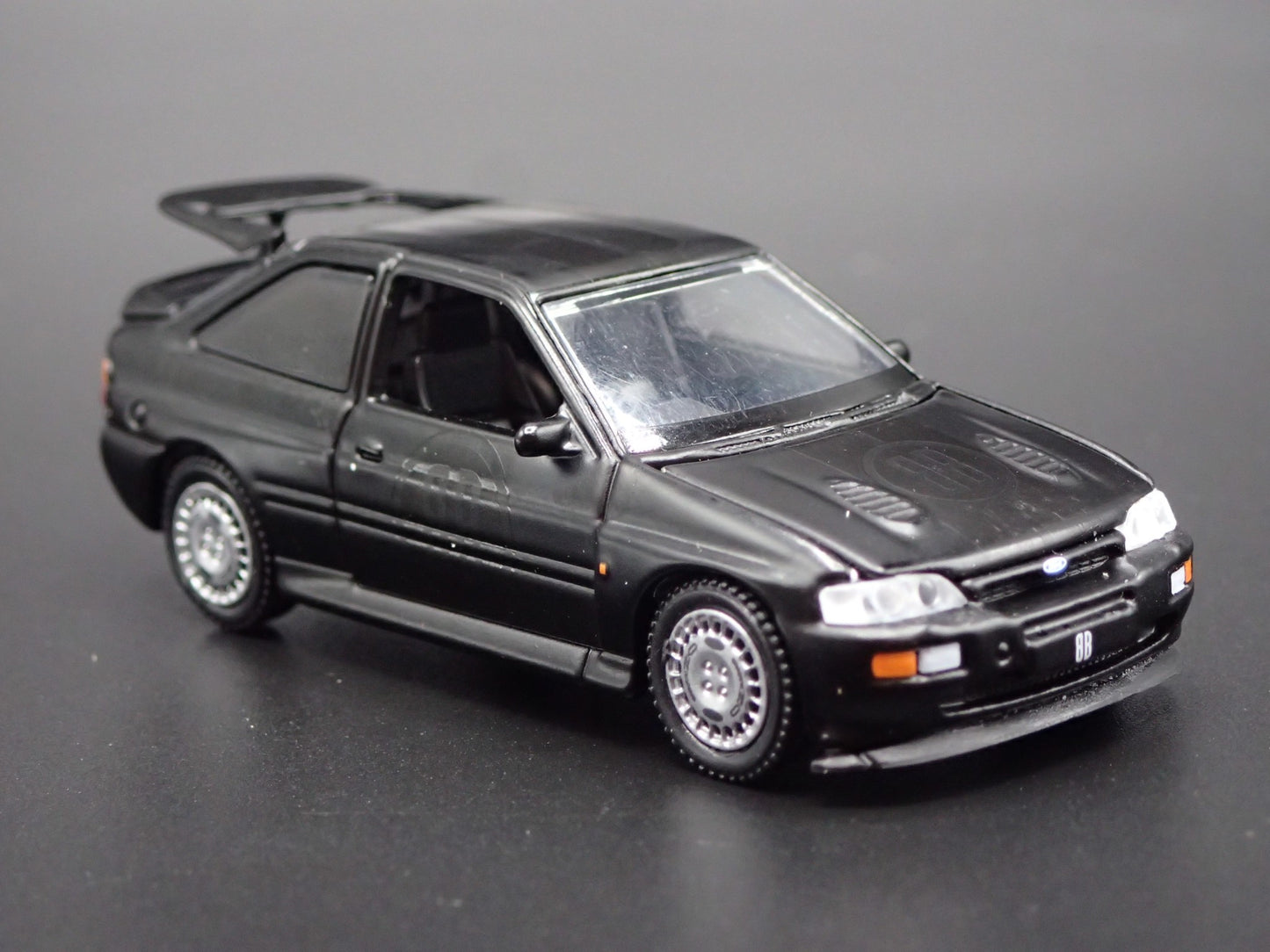 1994 94 FORD ESCORT RS COSWORTH MONTE CARLO 1:64 SCALE DIORAMA DIECAST MODEL CAR