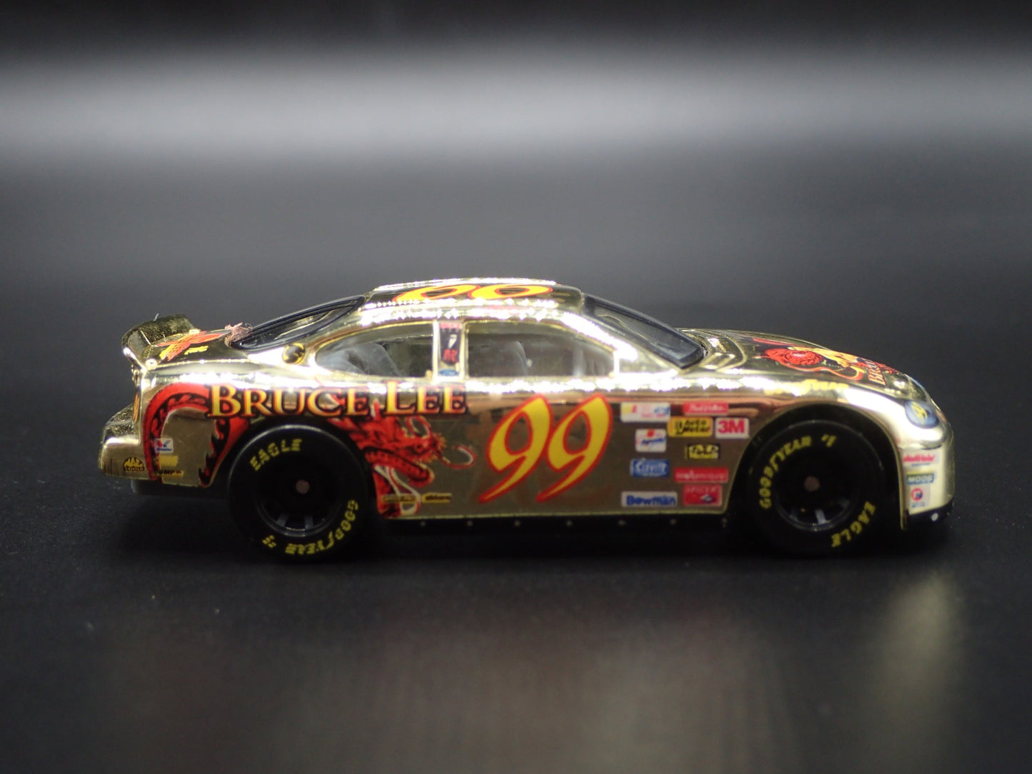 1999 99 FORD TAURUS NASCAR BRUCE LEE 99 JEFF BURTON 1/64 SCALE DIECAST MODEL CAR