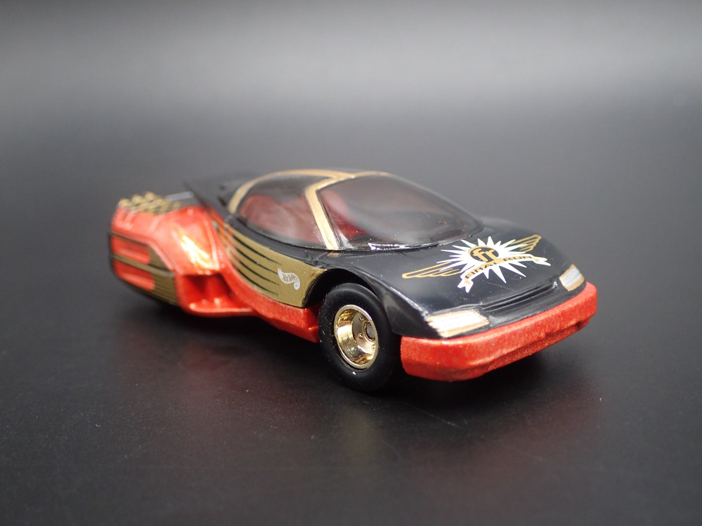 ALIEN HOT WHEELS ORIGINALS RARE 1:64 SCALE COLLECTIBLE DIORAMA DIECAST MODEL CAR