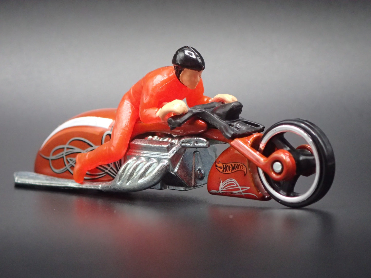 PIT CRUISER MOTORCYCLE HOT WHEELS RED 1:64 HW SCALE DIORAMA DIECAST MODEL CAR