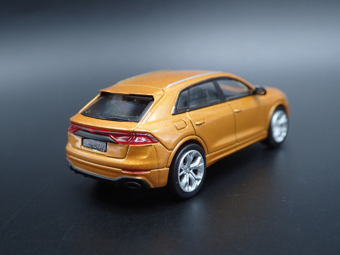 2019-2025 AUDI RS Q8 SUV RARE 1/64 SCALE COLLECTIBLE DIORAMA DIECAST MODEL CAR