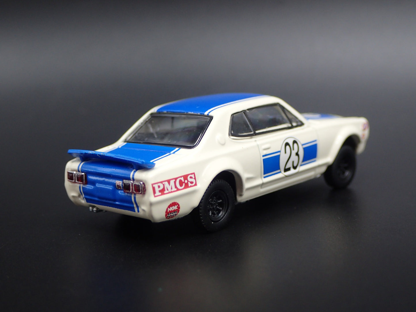 1971 71 NISSAN SKYLINE GTR PMCS 1:64 SCALE COLLECTIBLE DIORAMA DIECAST MODEL CAR