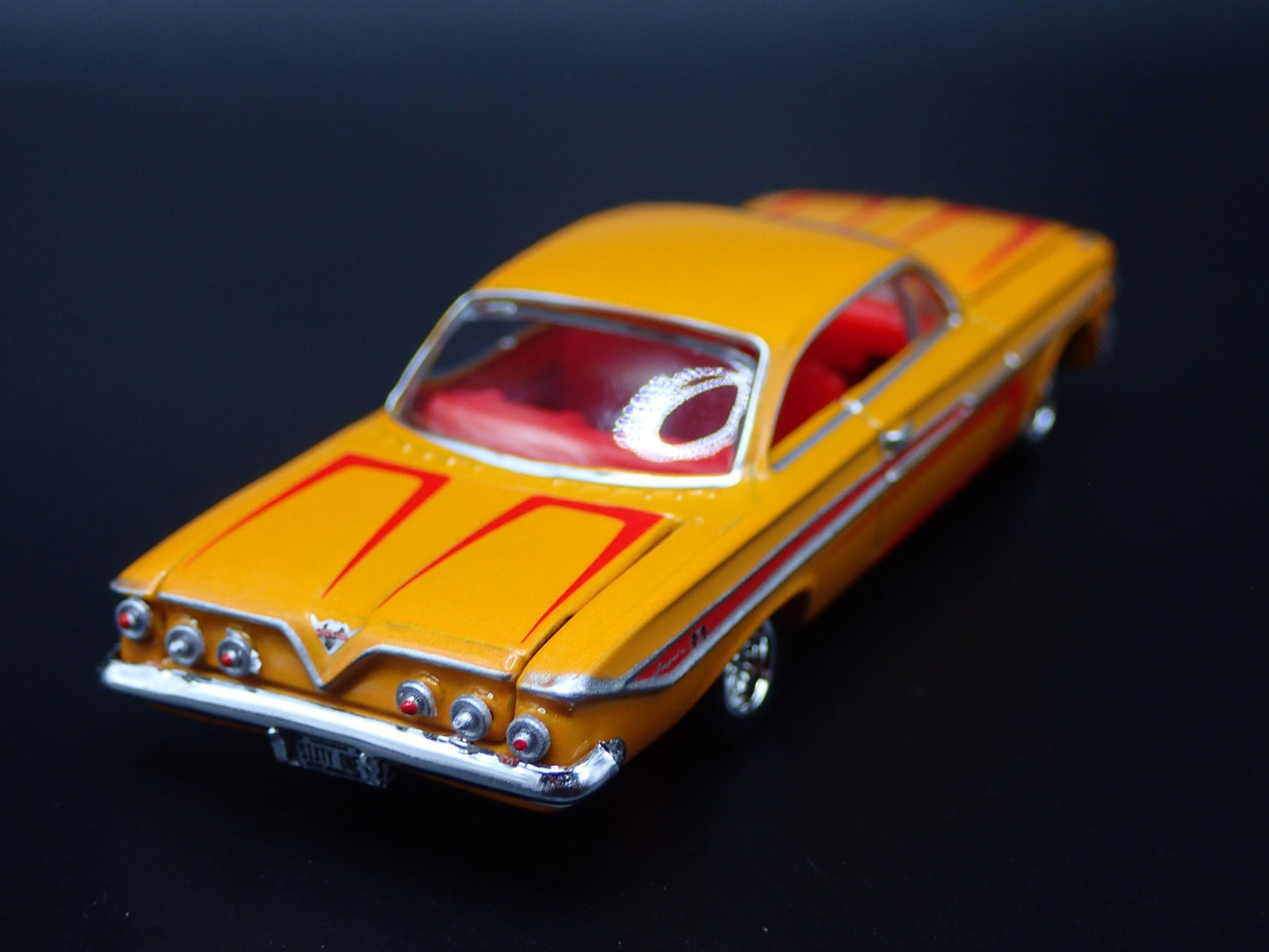 1961 61 CHEVY CHEVROLET IMPALA SS LOWRIDER YELLOW 1:64 SCALE DIECAST MODEL CAR