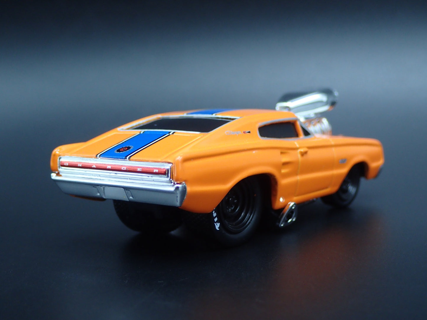 1966 66 DODGE CHARGER 426 MUSCLE CAR ORANGE 1:64 SCALE DIORAMA DIECAST MODEL CAR