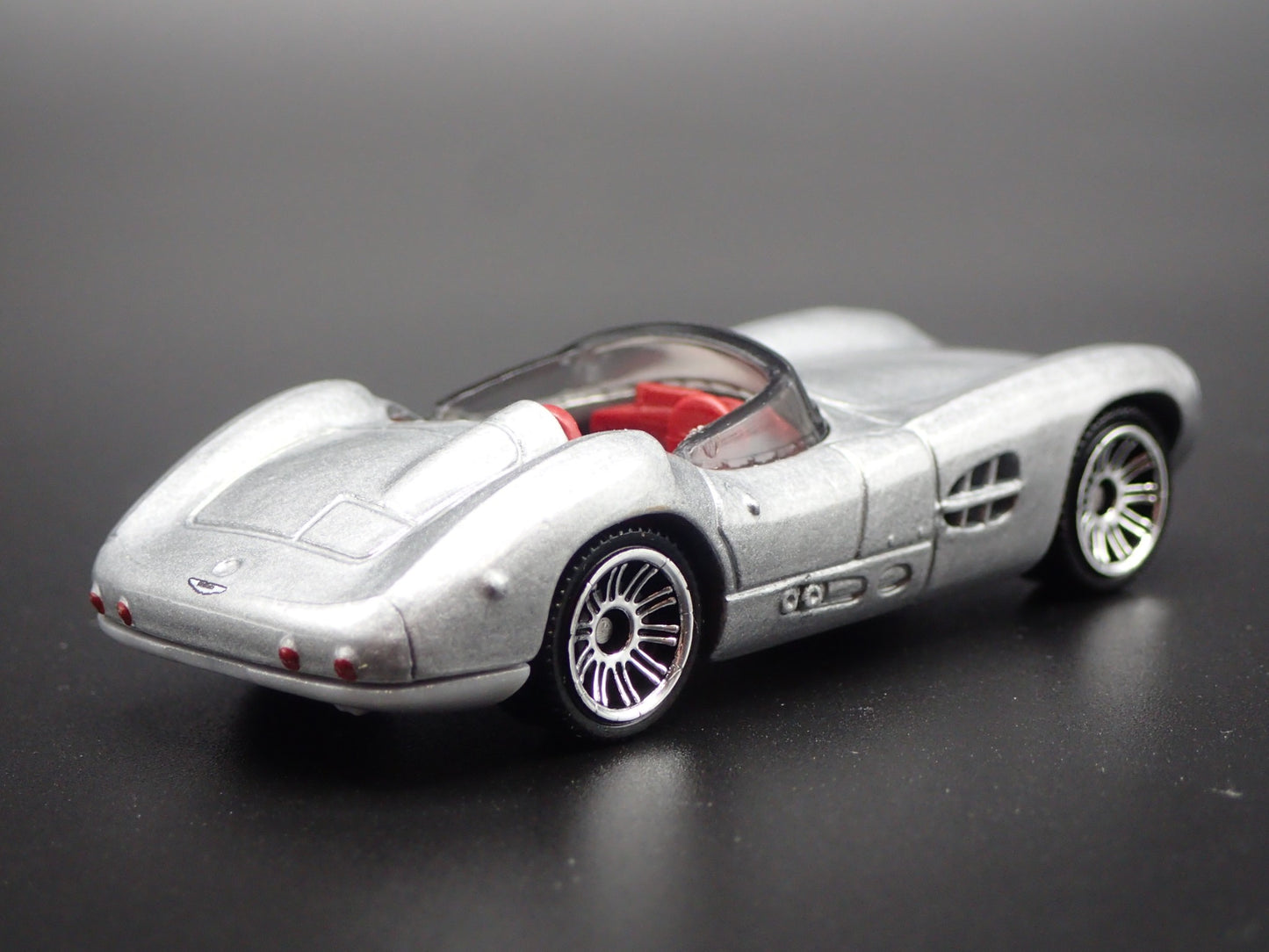 1956 56 ASTON MARTIN DBR1 CONVERTIBLE RARE 1/64 SCALE DIORAMA DIECAST MODEL CAR