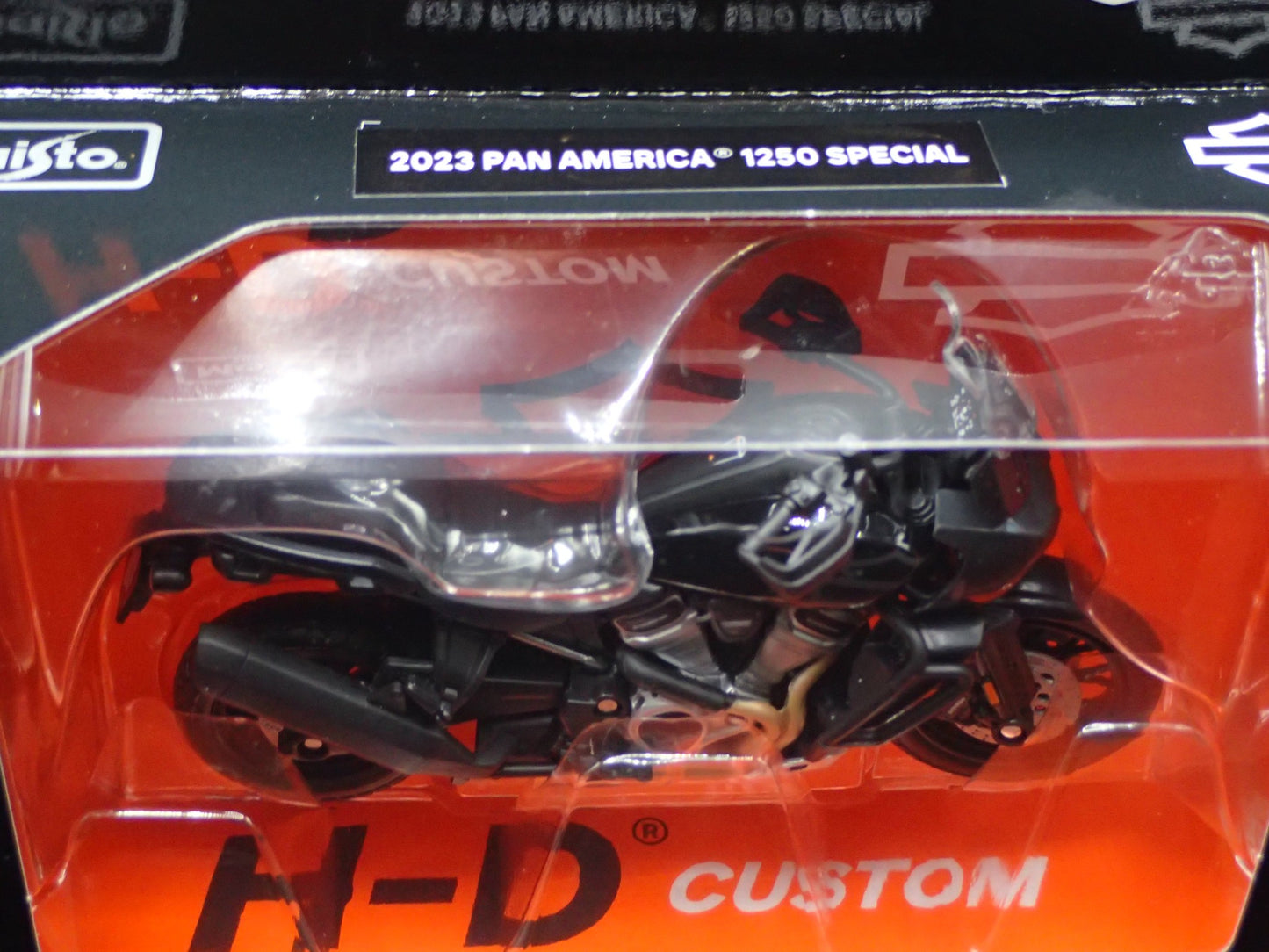2023 23 PAN AMERICA 1250 HARLEY DAVIDSON MOTORCYCLE MAISTO SERIES 44 1/18 MODEL