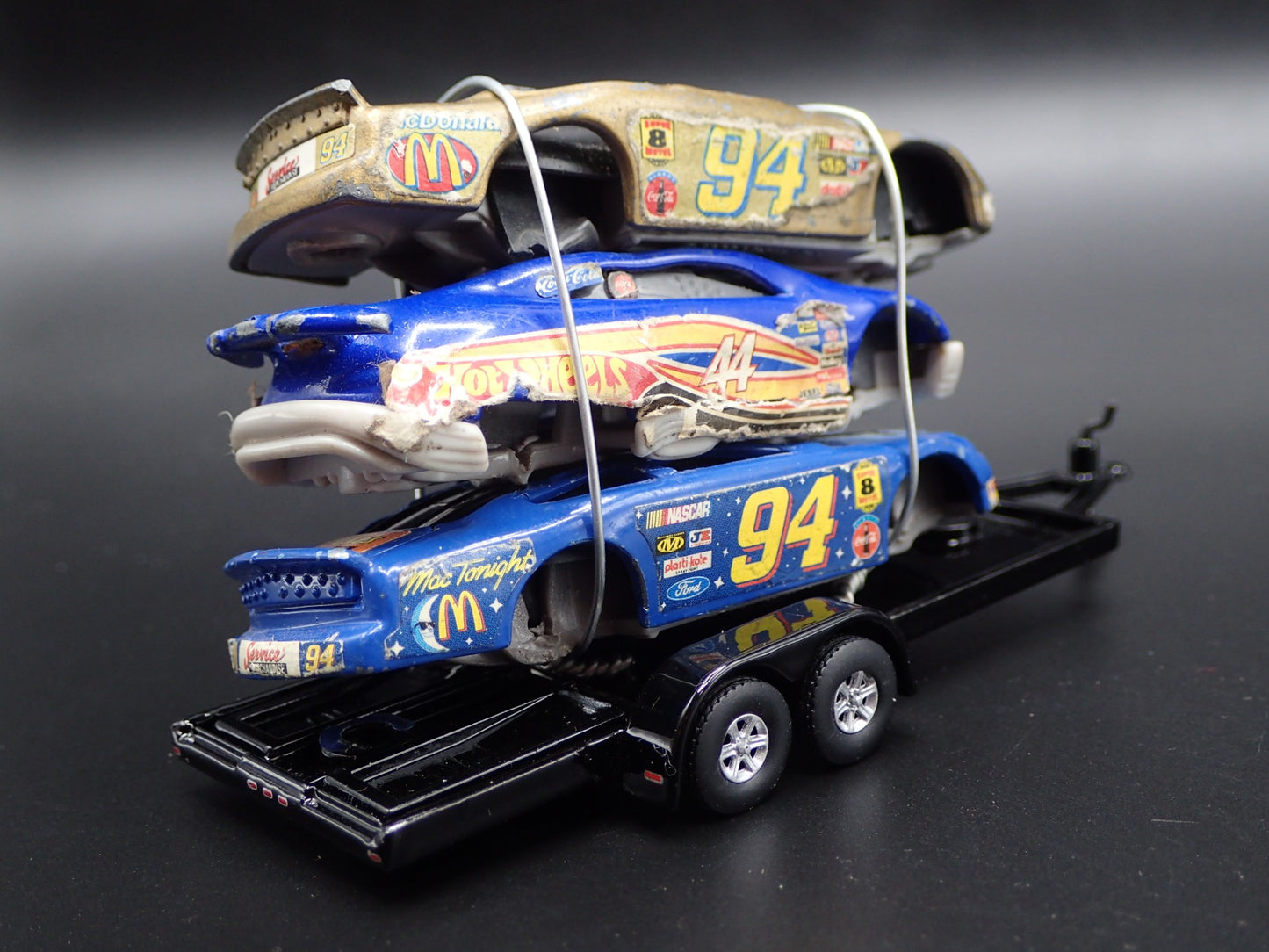 VINTAGE NASCAR 3 CARS CRUSHED ON A FLATBED TRAILER 1:64 SCALE DIECAST MODEL CAR