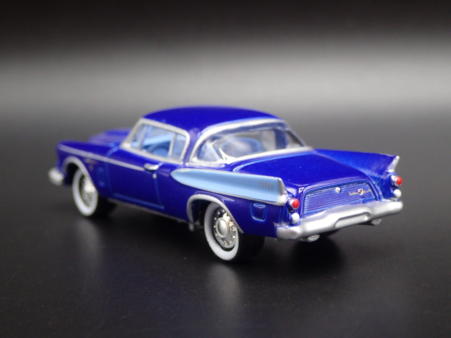 1957 57 STUDEBAKER GOLDEN HAWK 1:64 SCALE COLLECTIBLE DIORAMA DIECAST MODEL CAR