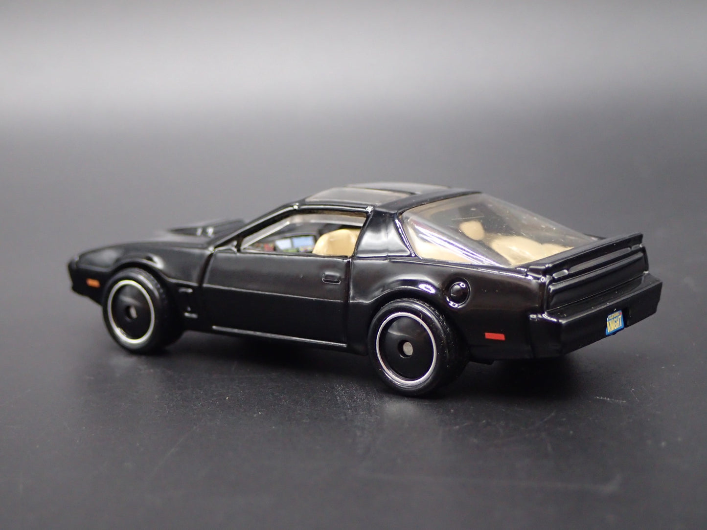 KNIGHT RIDER KITT PONTIAC RARE 1:64 SCALE COLLECTIBLE DIORAMA DIECAST MODEL CAR
