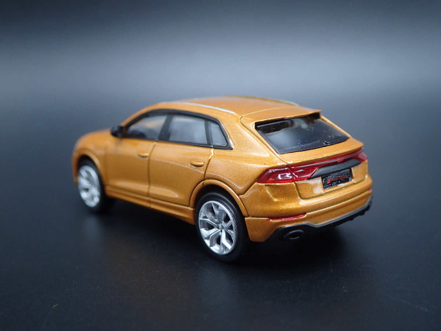 2019-2025 AUDI RS Q8 SUV RARE 1/64 SCALE COLLECTIBLE DIORAMA DIECAST MODEL CAR