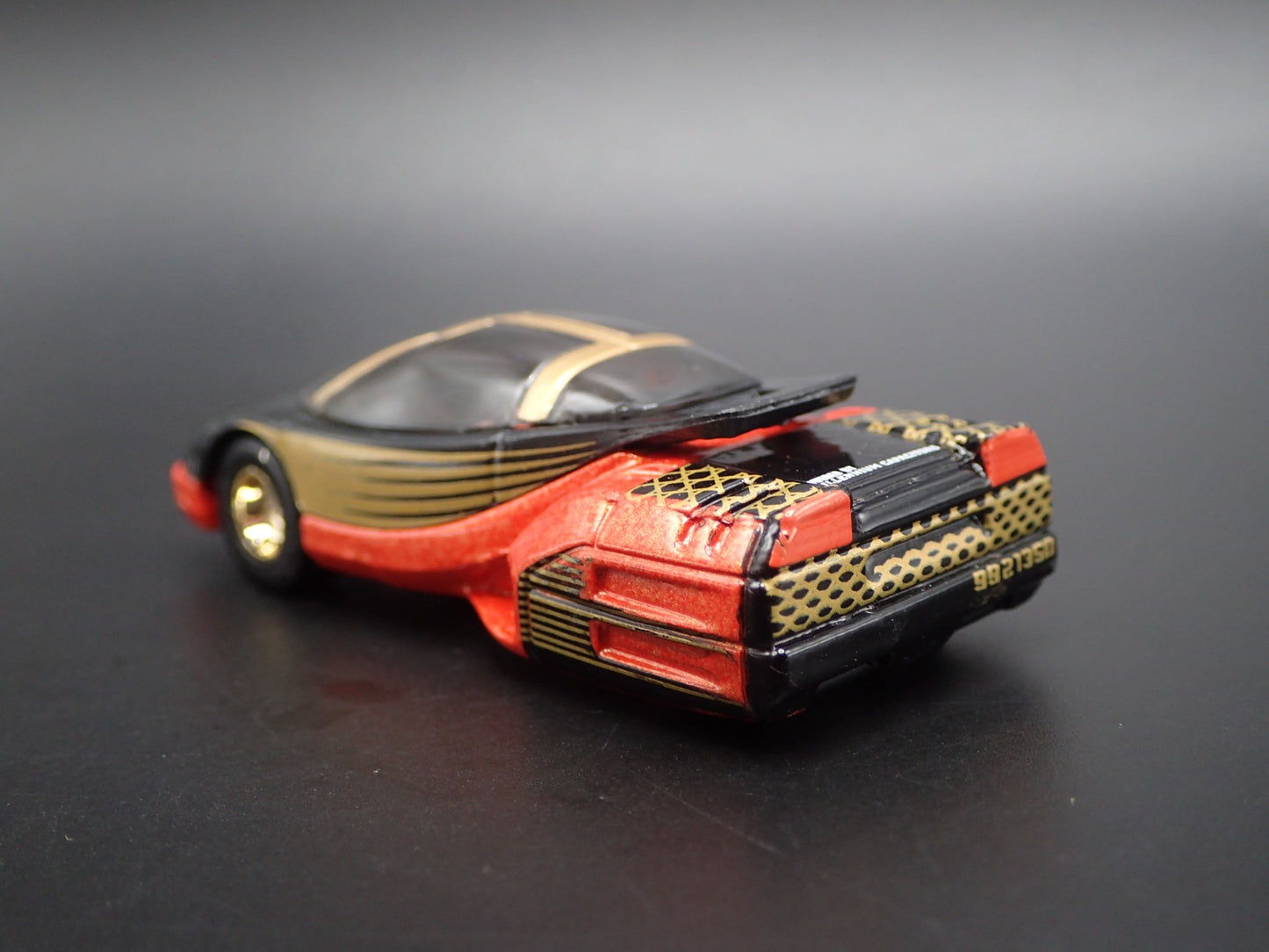 ALIEN HOT WHEELS ORIGINALS RARE 1:64 SCALE COLLECTIBLE DIORAMA DIECAST MODEL CAR