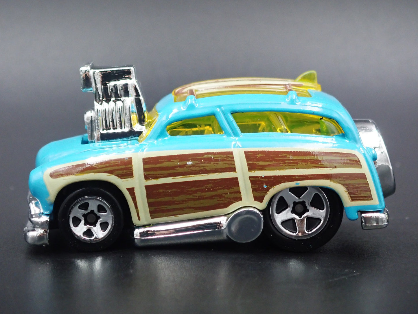 1950 50 FORD WOODIE WOODY STATION WAGON 1:64 SCALE DIORAMA DIECAST MODEL CAR