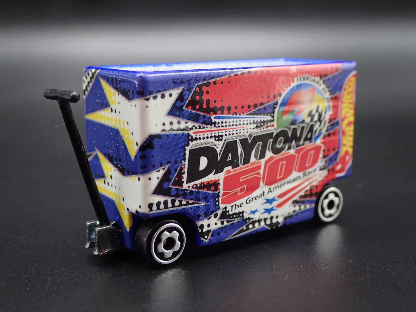 NASCAR TOOL CART WAR WAGON DAYTONA 500 HOT WHEELS 1:64 SCALE DIECAST MODEL CAR