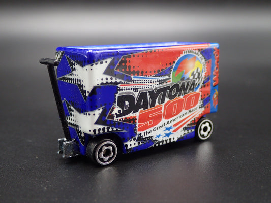 NASCAR TOOL CART WAR WAGON DAYTONA 500 WOODY 1:64 SCALE DIECAST MODEL CAR