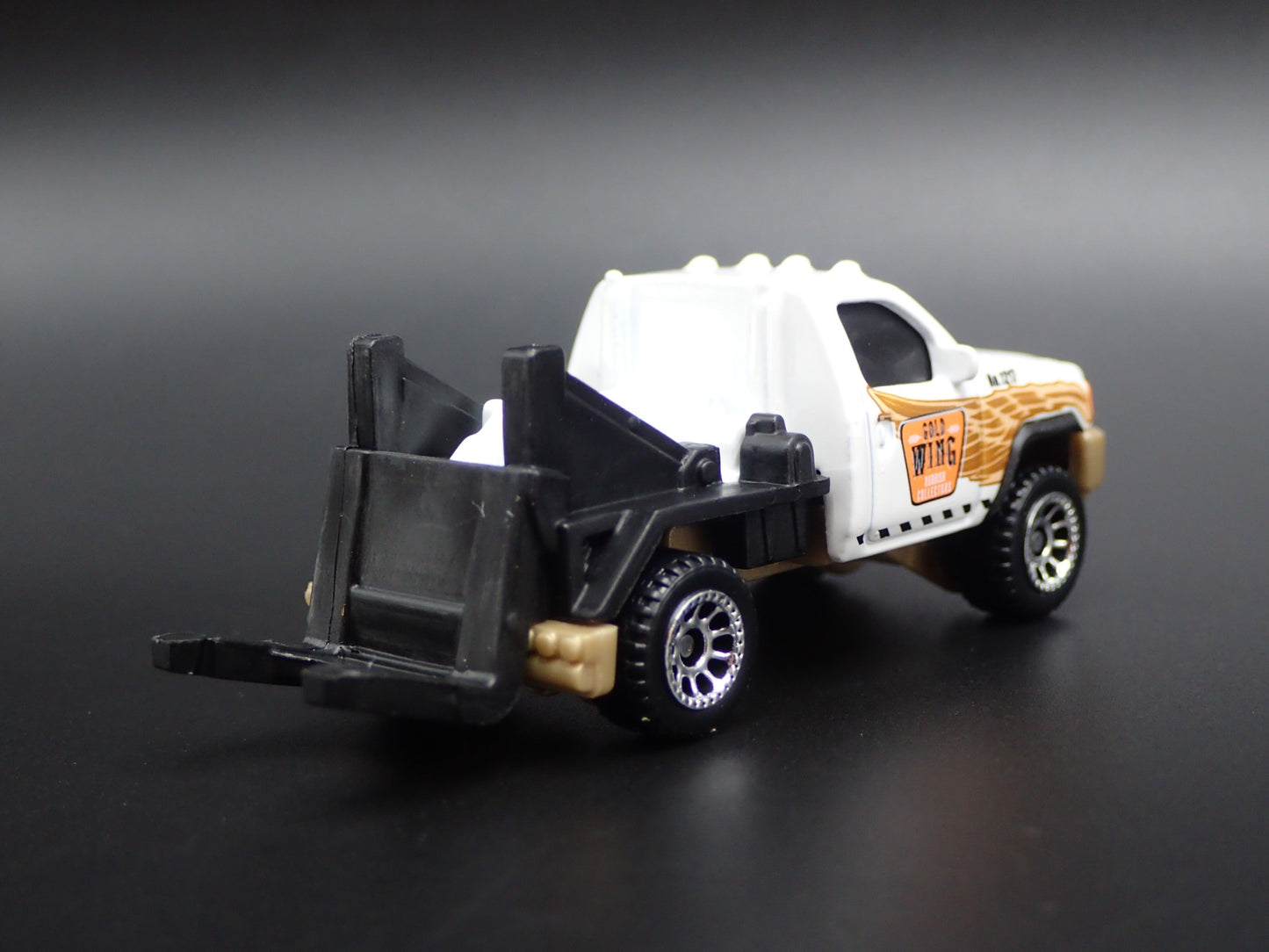 MODERN GARBAGE TRASH TRUCK WITH DUMPSTER 1/64 MB SCALE DIORAMA DIECAST MODEL CAR