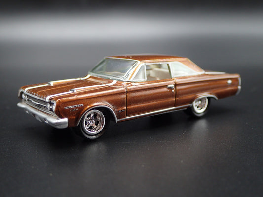 1967 67 PLYMOUTH BELVEDERE GTX 1:64 SCALE COLLECTIBLE DIORAMA DIECAST MODEL CAR