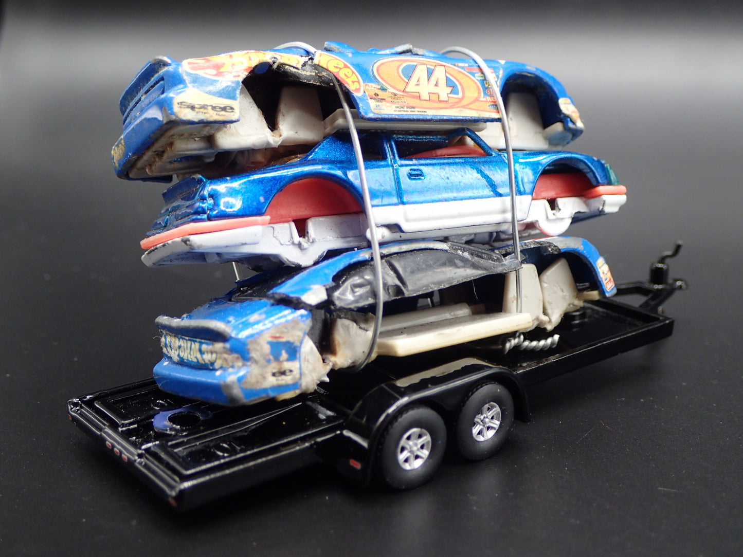 VINTAGE NASCAR 3 CARS CRUSHED ON A FLATBED TRAILER 1:64 SCALE DIECAST MODEL CAR
