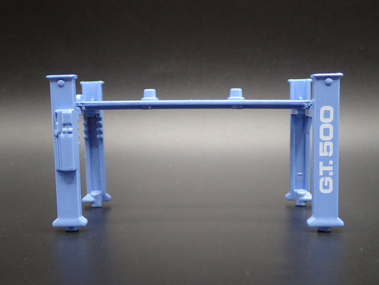 SHELBY GT500 1:64 SCALE AUTO SHOP MECHANIC GARAGE 4 POST CAR LIFT DIORAMA MODEL