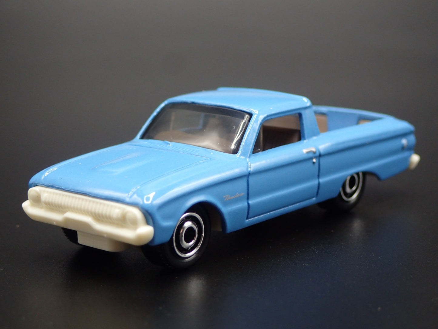 1961 61 FORD RANCHERO PICKUP TRUCK BLUE 1:64 SCALE DIORAMA DIECAST MODEL CAR