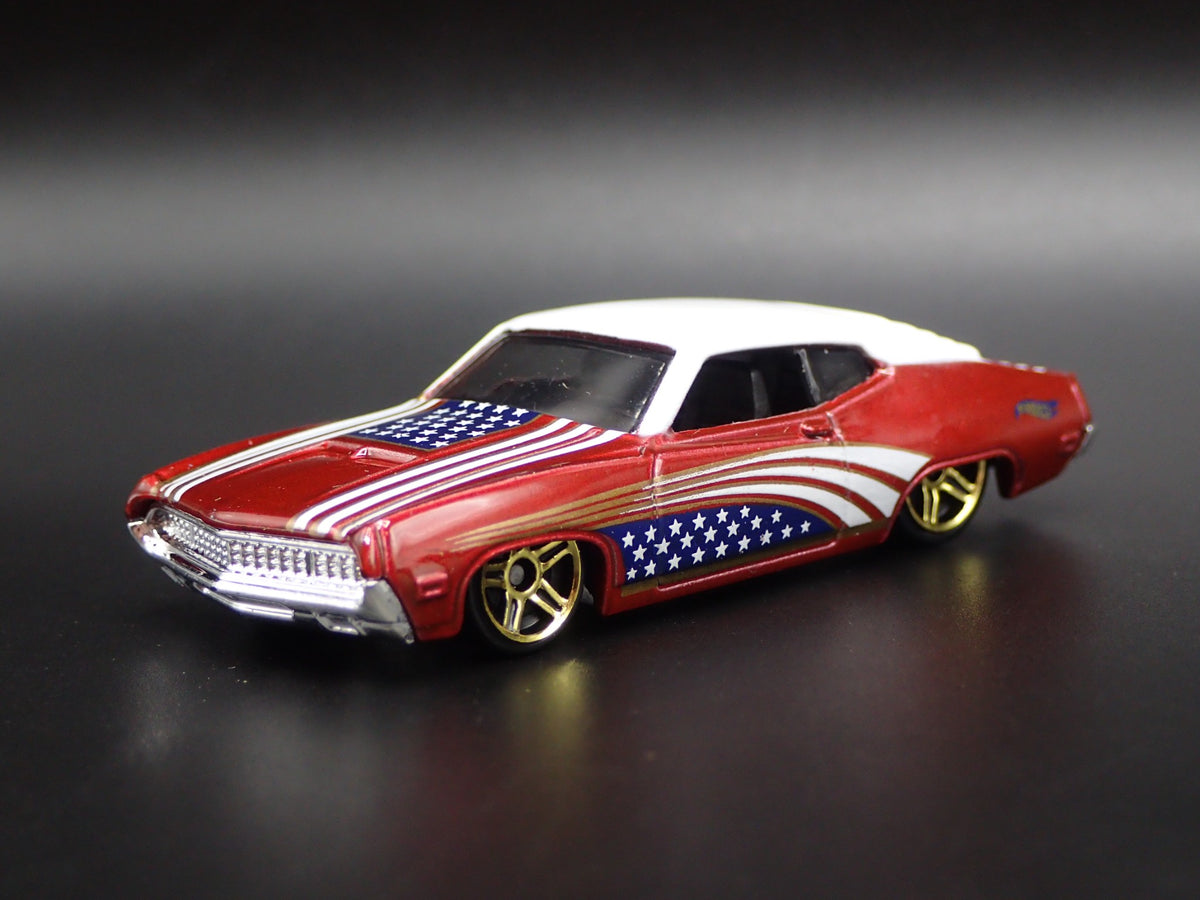 1970 70 FORD TORINO RARE 1:64 SCALE COLLECTIBLE DIORAMA DIECAST MODEL CAR-Burning Rubber Toy Company
