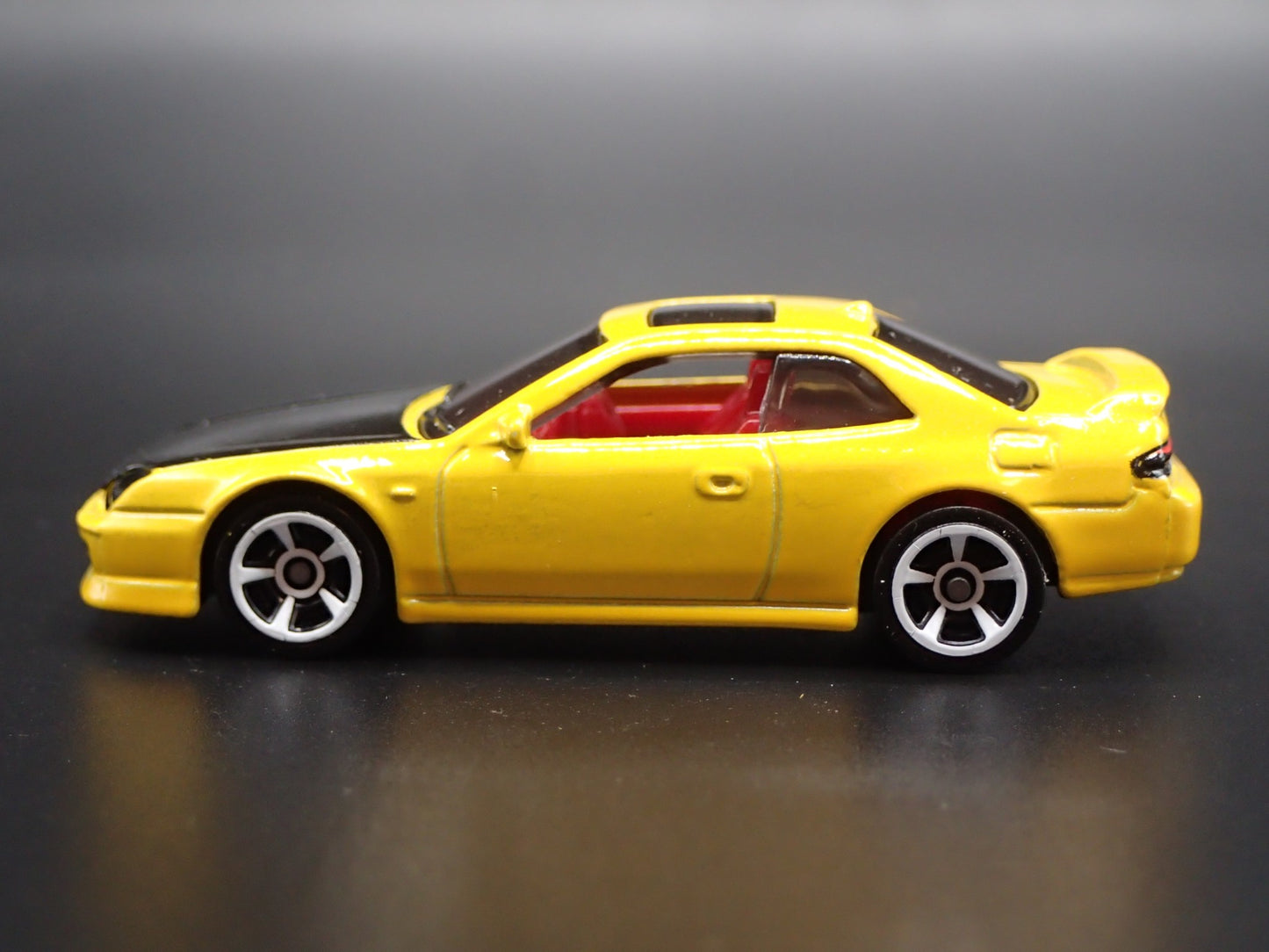 1997-2001 HONDA PRELUDE YELLOW 1:64 SCALE COLLECTIBLE DIORAMA DIECAST MODEL CAR