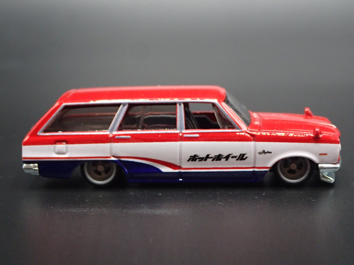 1968-1972 NISSAN C10 SKYLINE WAGON RARE 1:64 SCALE COLLECTIBLE DIECAST MODEL CAR