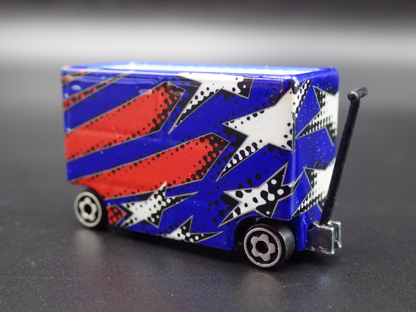 NASCAR TOOL CART WAR WAGON DAYTONA 500 WOODY 1:64 SCALE DIECAST MODEL CAR