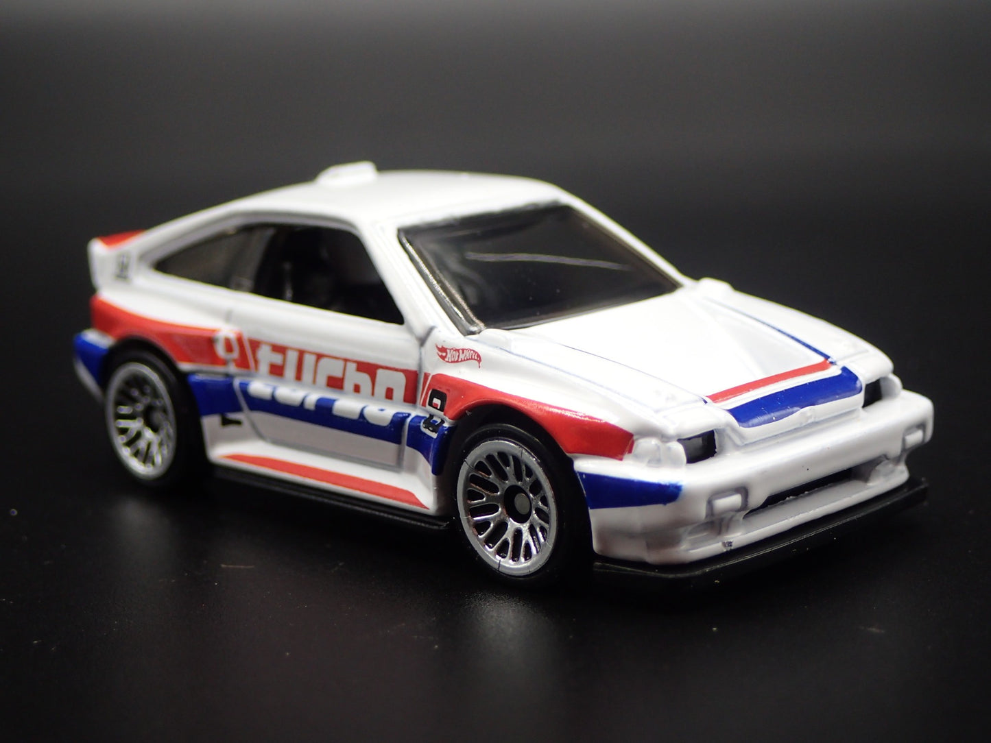 1984-1987 HONDA CRX WHITE 1:64 SCALE COLLECTIBLE DIORAMA DIECAST MODEL CAR