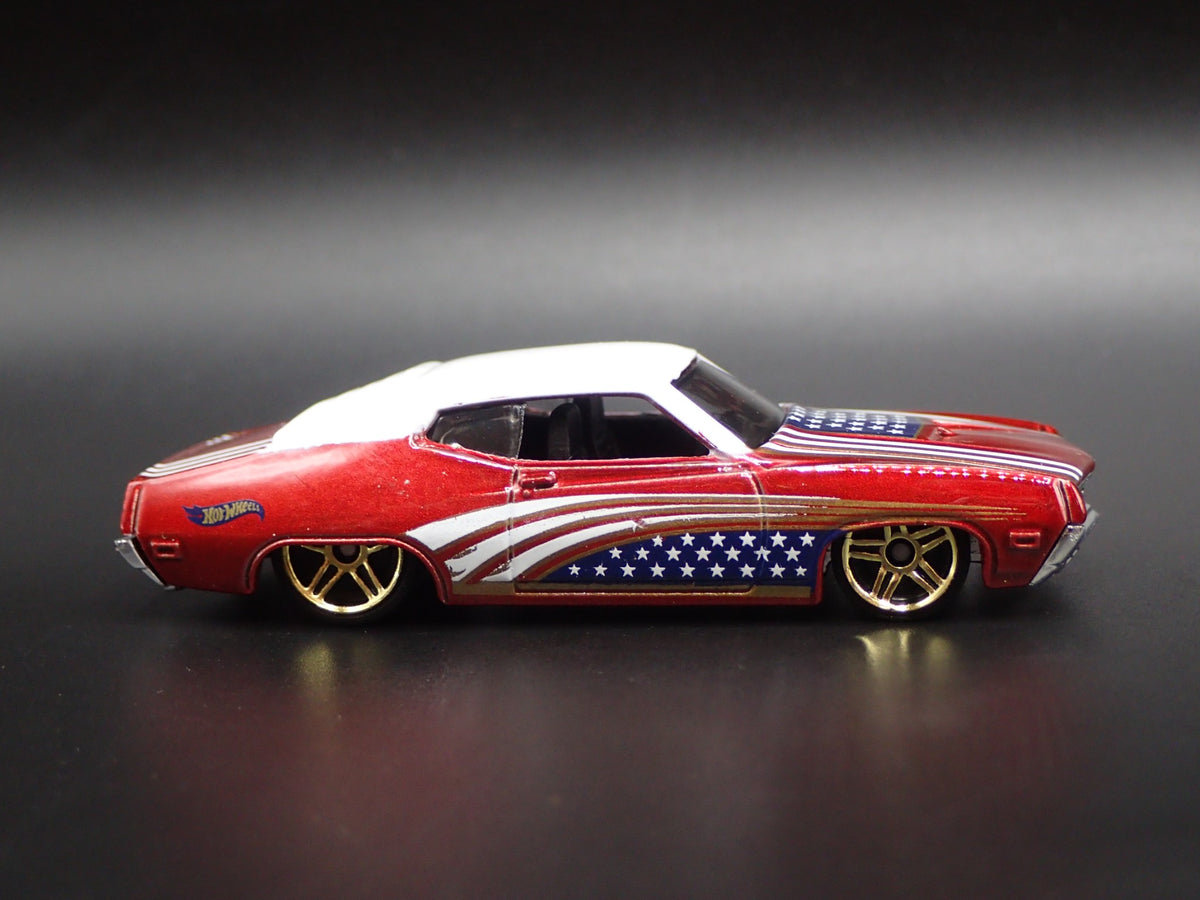 1970 70 FORD TORINO RARE 1:64 SCALE COLLECTIBLE DIORAMA DIECAST MODEL CAR-Burning Rubber Toy Company