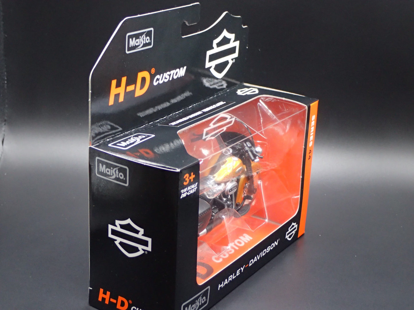 2023 HARLEY DAVIDSON HERITAGE CLASSIC MOTORCYCLE MAISTO SERIES 44 1/18 DIECAST