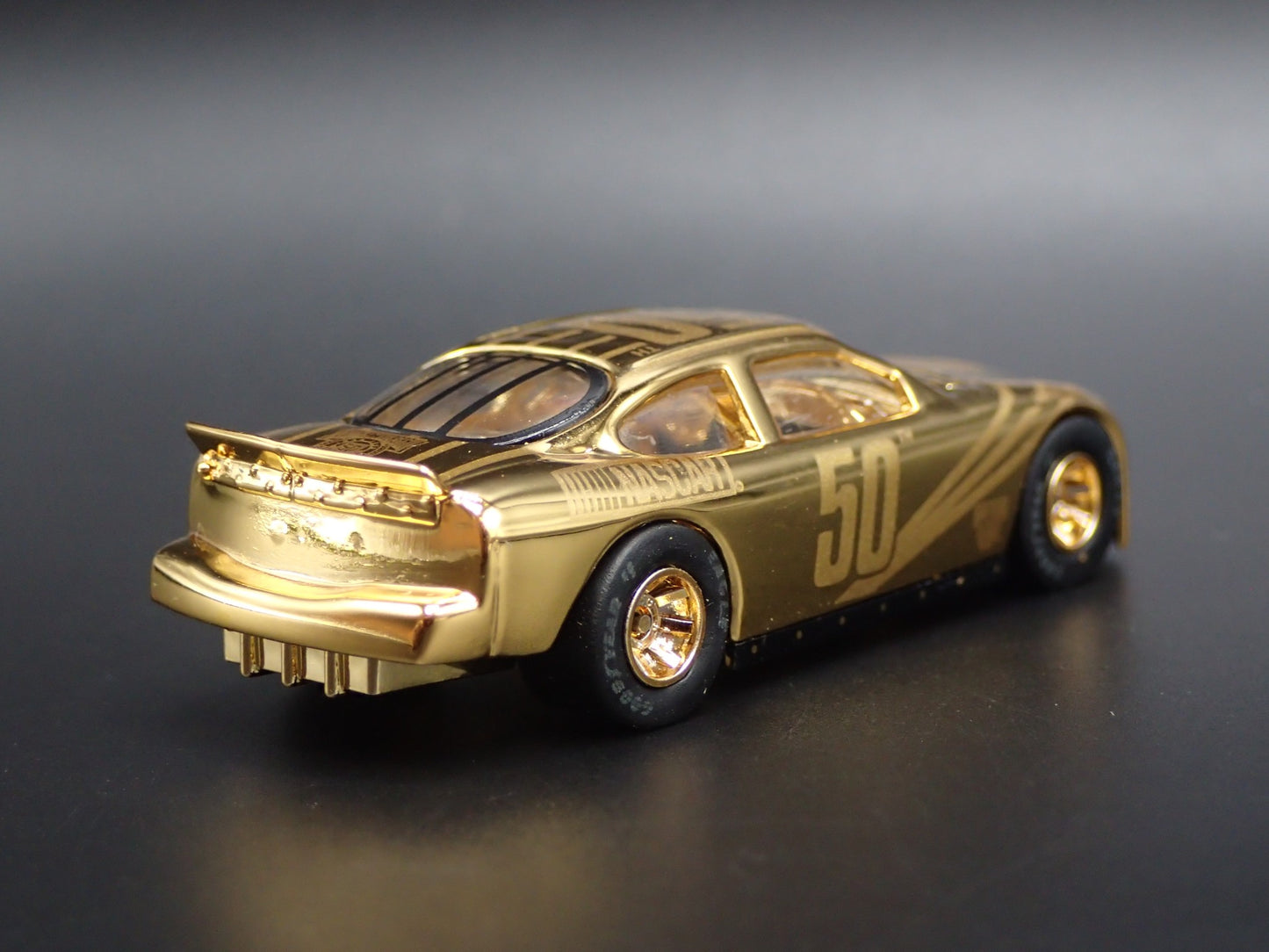 1998 98 FORD TAURUS NASCAR 50TH ANNIVERSARY 1/64 SCALE DIORAMA DIECAST MODEL CAR