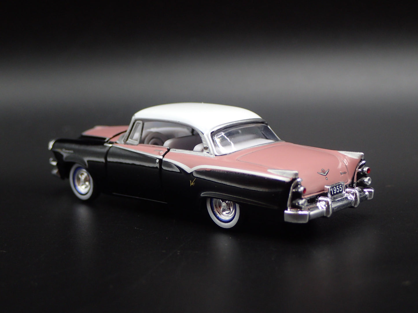1955 55 DODGE ROYAL LANCER RARE 1/64 SCALE COLLECTIBLE DIORAMA DIECAST MODEL CAR