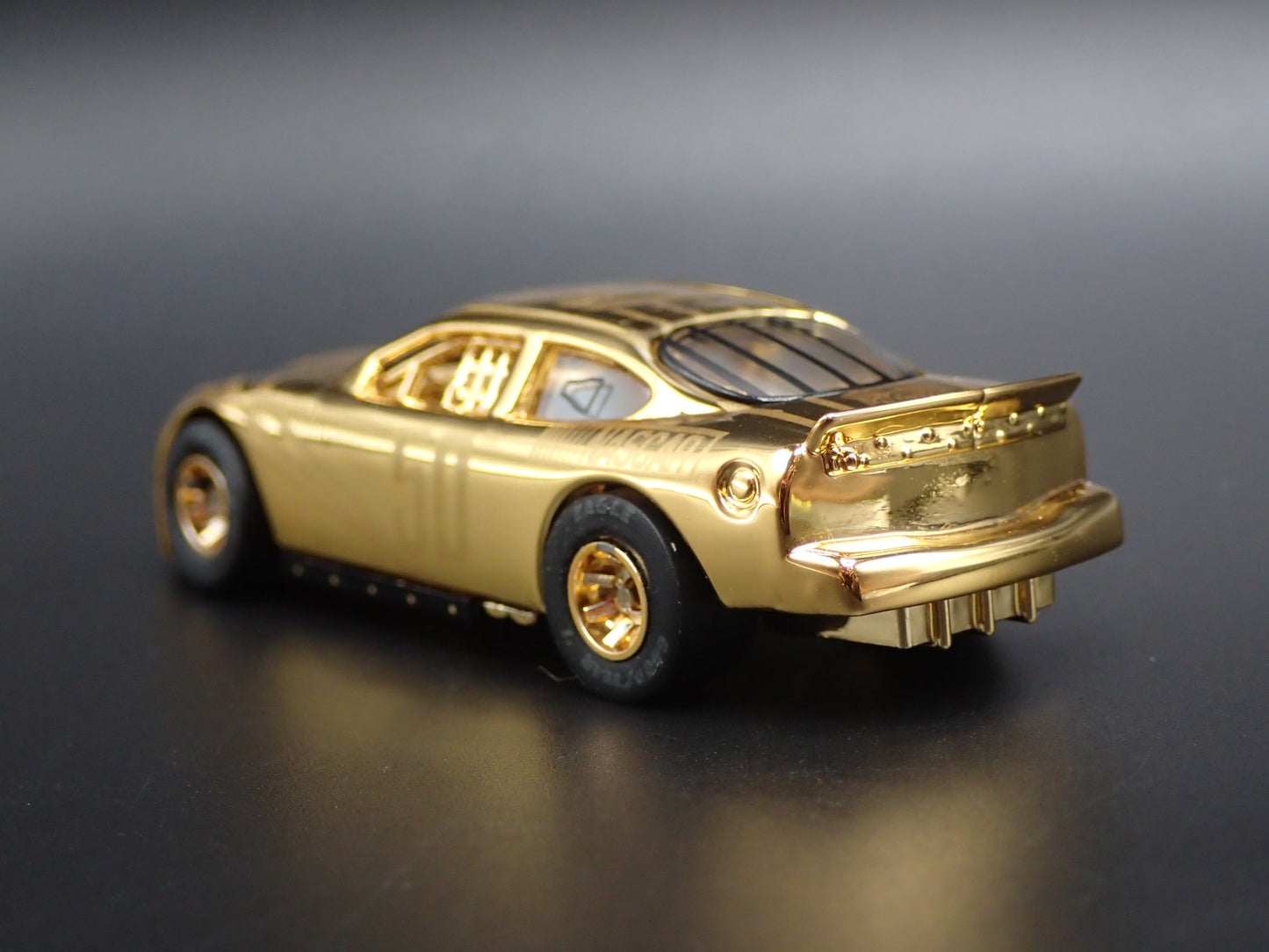 1998 98 FORD TAURUS NASCAR 50TH ANNIVERSARY 1/64 SCALE DIORAMA DIECAST MODEL CAR