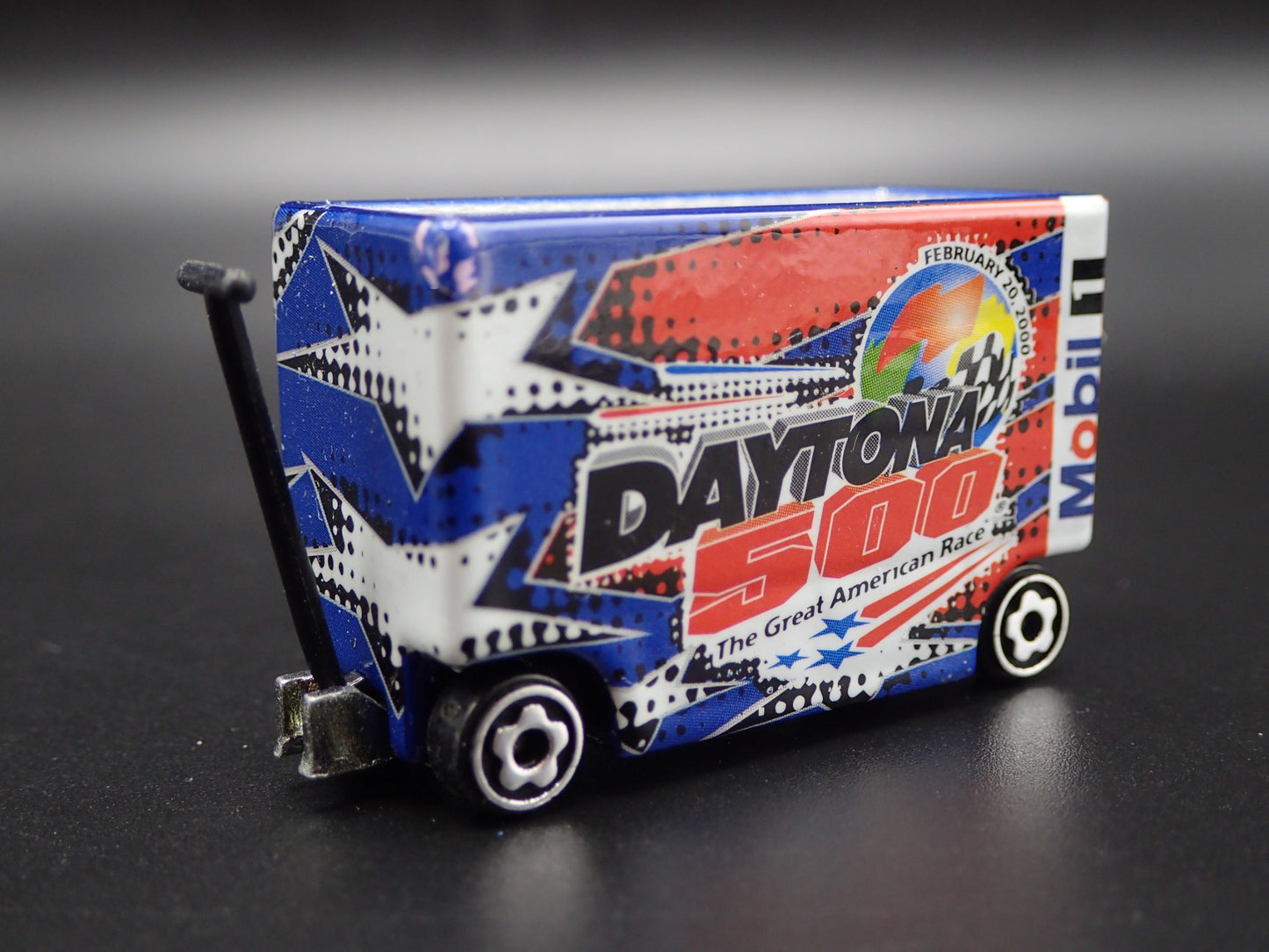 NASCAR TOOL CART WAR WAGON DAYTONA 500 MOBIL 1 1:64 SCALE DIECAST MODEL CAR