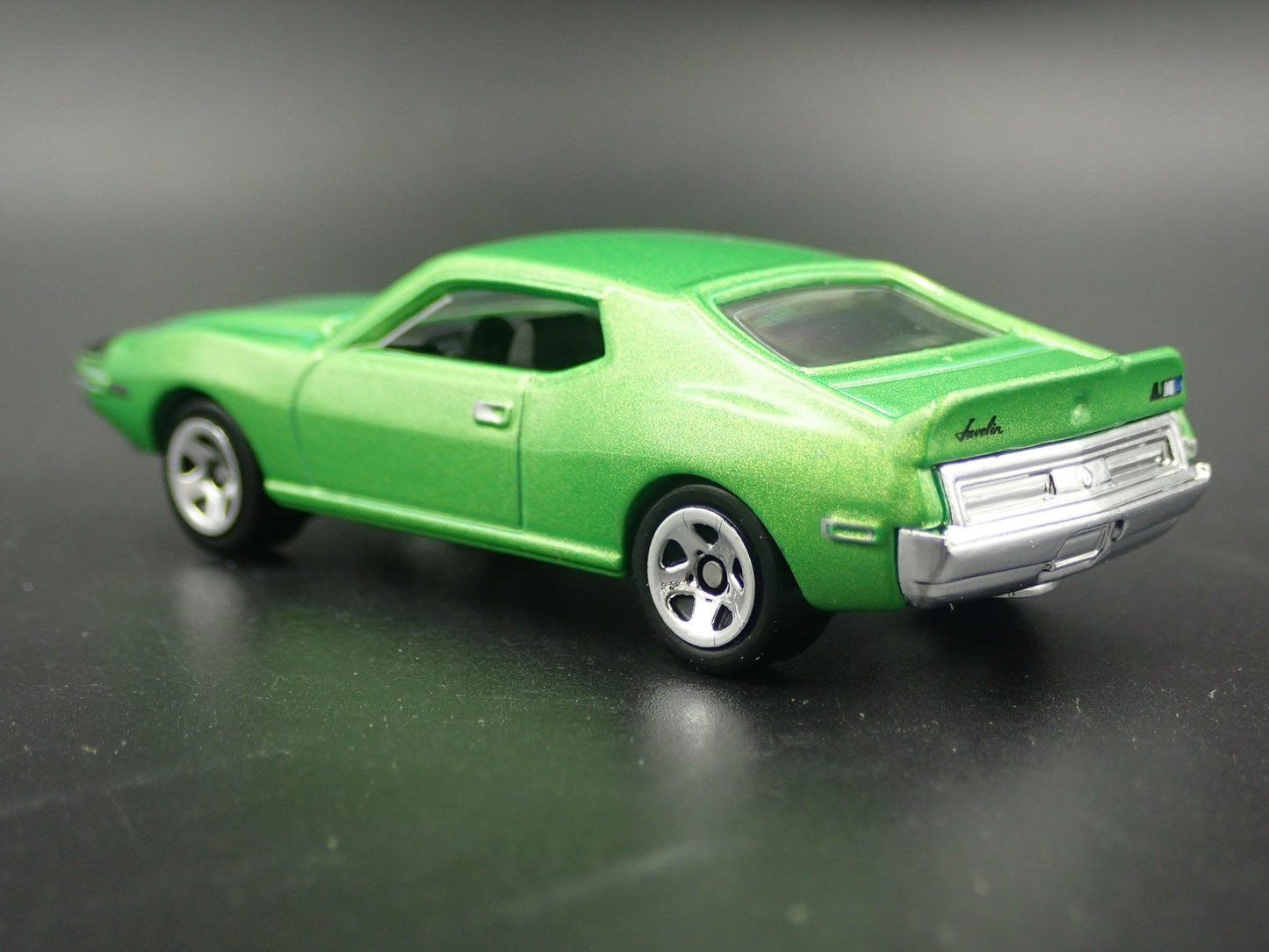 1971 71 AMC JAVELIN AMX RARE 1:64 SCALE COLLECTIBLE DIORAMA DIECAST MODEL CAR