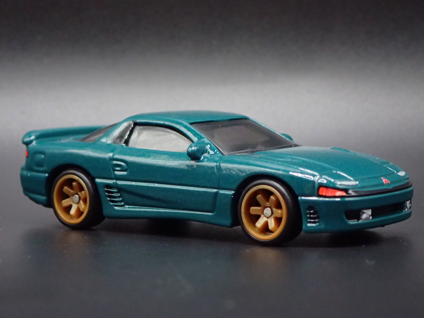 1990-2000 MITSUBISHI GTO 3000GT VR4 GREEN 1:64 SCALE DIORAMA DIECAST MODEL CAR