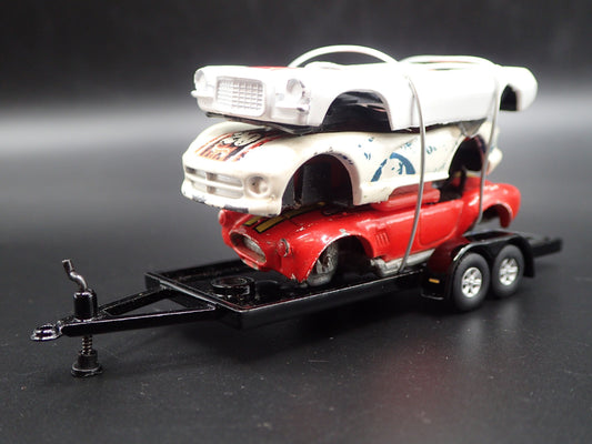 SPORTS CARS 3 CARS CRUSHED ON A FLATBED TRAILER 1:64 SCALE DIECAST MODEL CAR