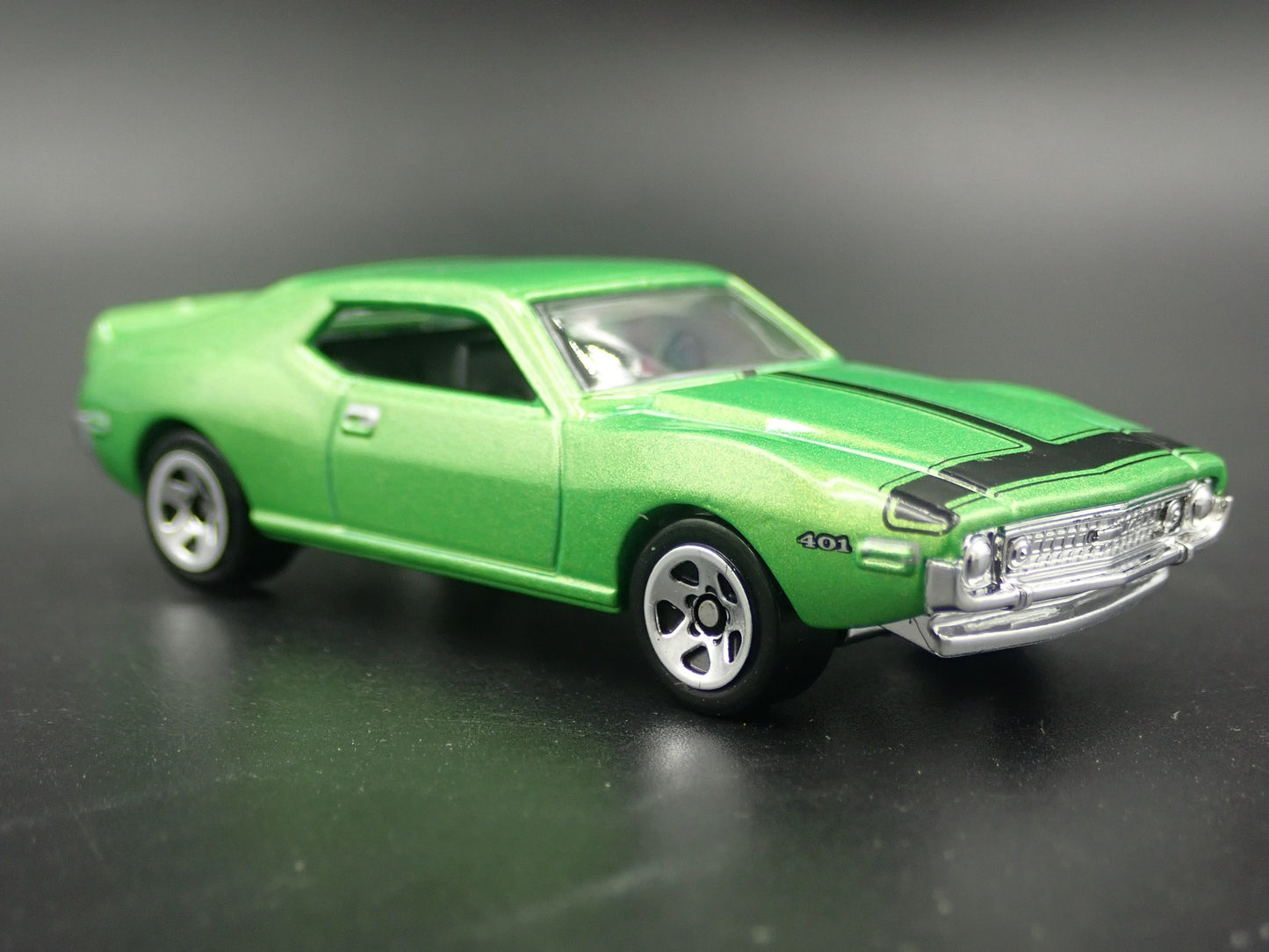 1971 71 AMC JAVELIN AMX RARE 1:64 SCALE COLLECTIBLE DIORAMA DIECAST MODEL CAR