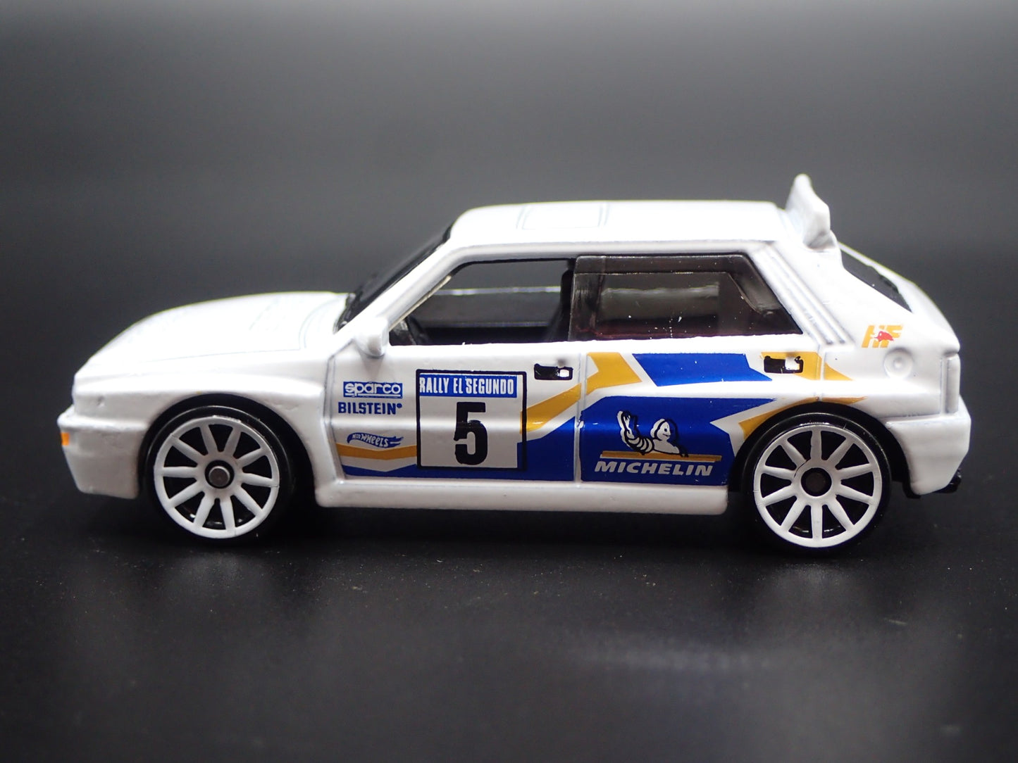 1987-1994 LANCIA DELTA INTEGRALE RACE CAR MICHELIN 1:64 SCALE DIECAST MODEL CAR