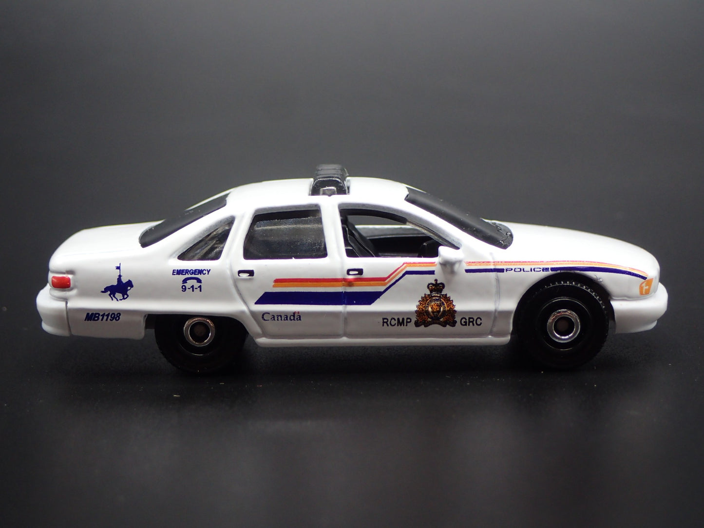 1991-1996 CHEVY CHEVROLET CAPRICE POLICE RCMP GRC CANADA 1/64 DIECAST MODEL CAR