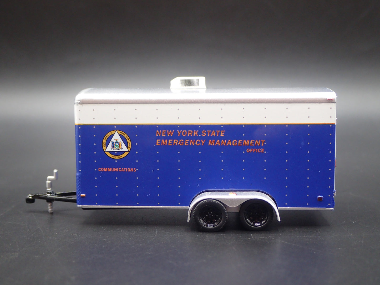 NEW YORK STATE EMERGENCY MANAGEMENT TRAILER OPEN DOOR 1:64 SCALE DIORAMA MODEL