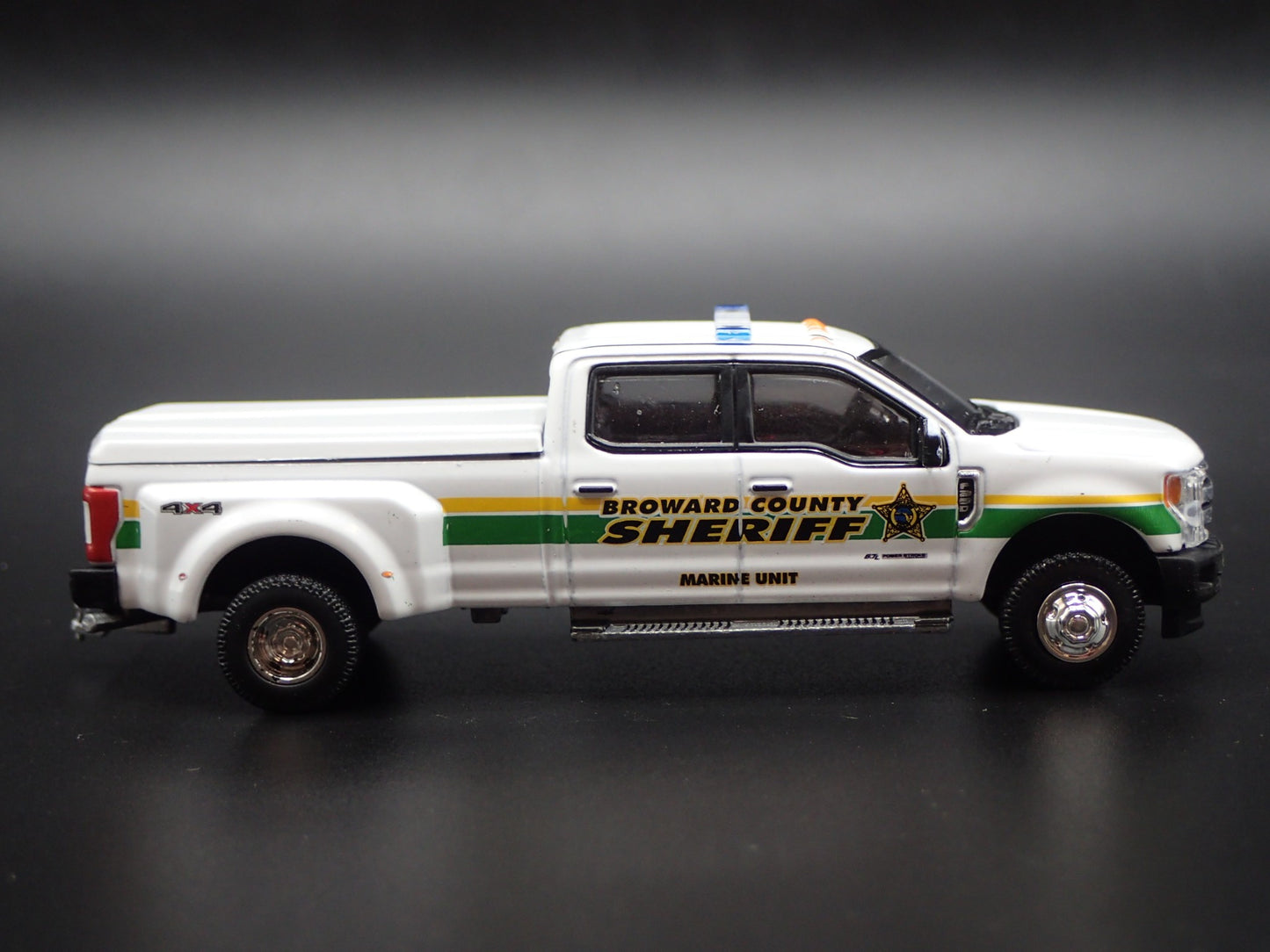 2018 FORD F350 LARIAT DUALLY POLICE BROWARD COUNTY 1:64 SCALE DIECAST MODEL CAR