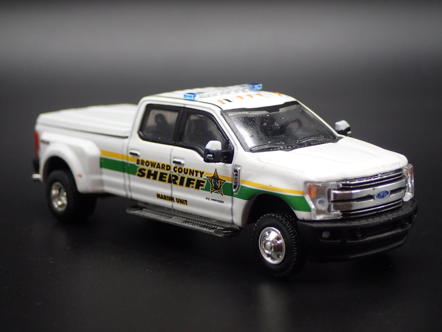 2018 FORD F350 LARIAT DUALLY POLICE BROWARD COUNTY 1:64 SCALE DIECAST MODEL CAR