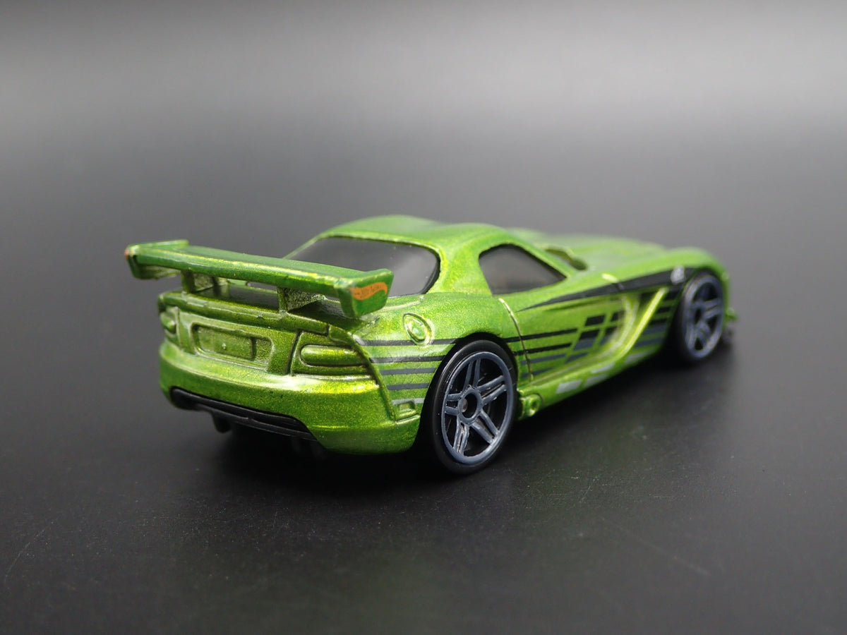 2008-2010 DODGE VIPER SRT10 ACR 1/64 SCALE COLLECTIBLE DIORAMA DIECAST MODEL CAR-Burning Rubber Toy Company